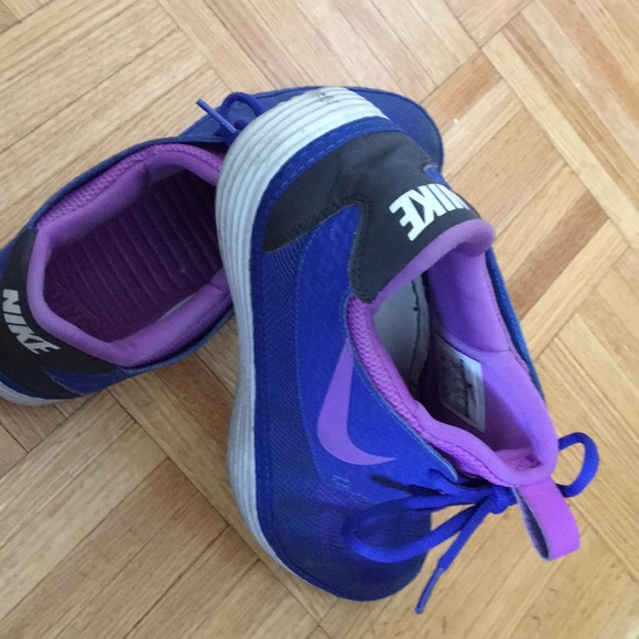 Nike - Picture 2 of 2